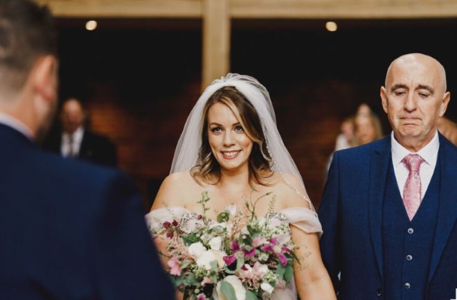 15 Heartwarming Wedding Pictures Of Brides And Their Dads