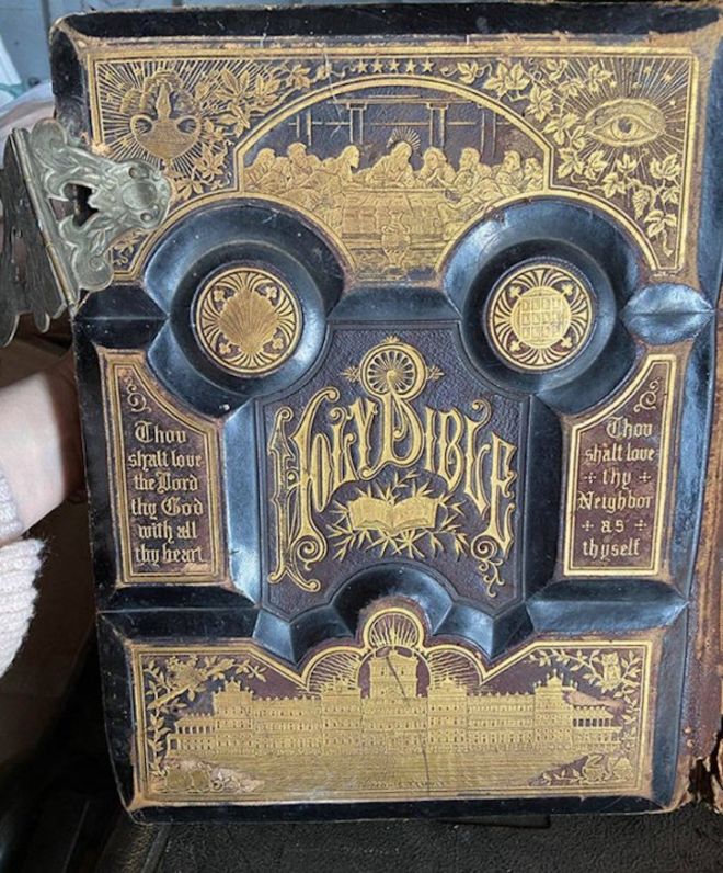 16 Amazing Small Treasures Discovered Accidentally By Humans