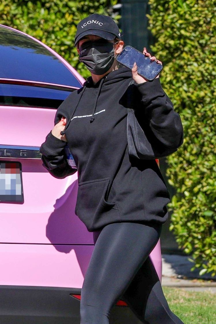 Addison Rae Candids In Black Tights Heading To Pilates Class In West Hollywood