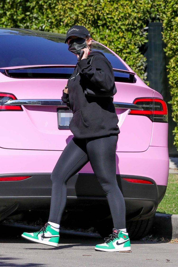 Addison Rae Candids In Black Tights Heading To Pilates Class In West Hollywood