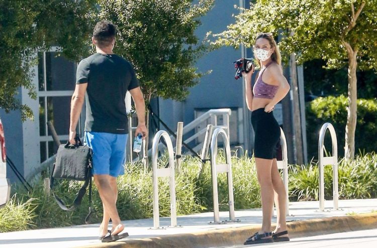 Candice Swanepoel Takes A Sunny Day Stroll In South Florida