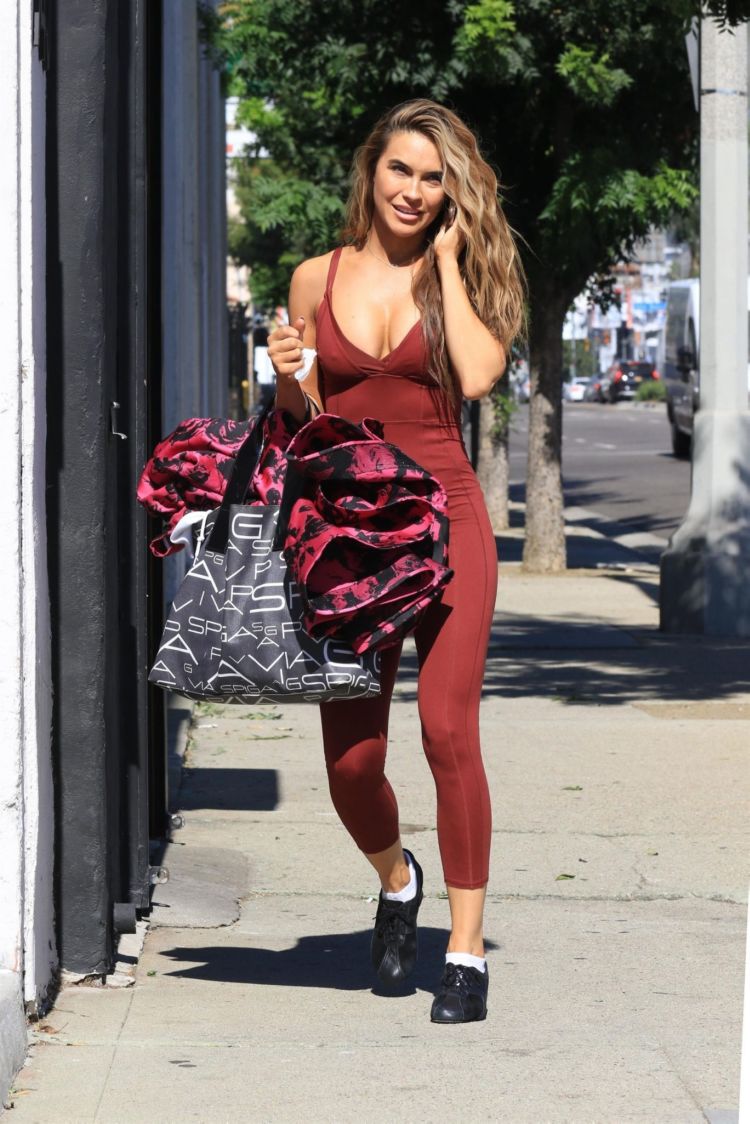 Chrishell Stause Candids At Dancing With The Stars Rehearsal Studio