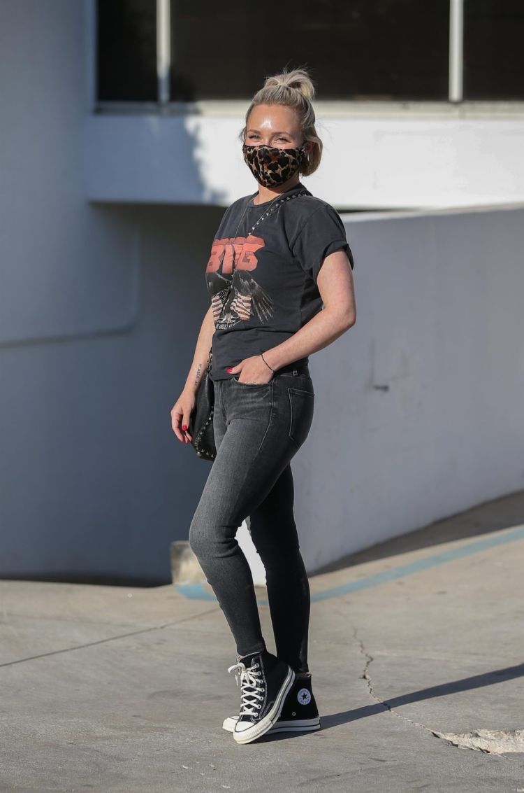 Hayden Panettiere Candids In Jeans Out In Beverly Hills
