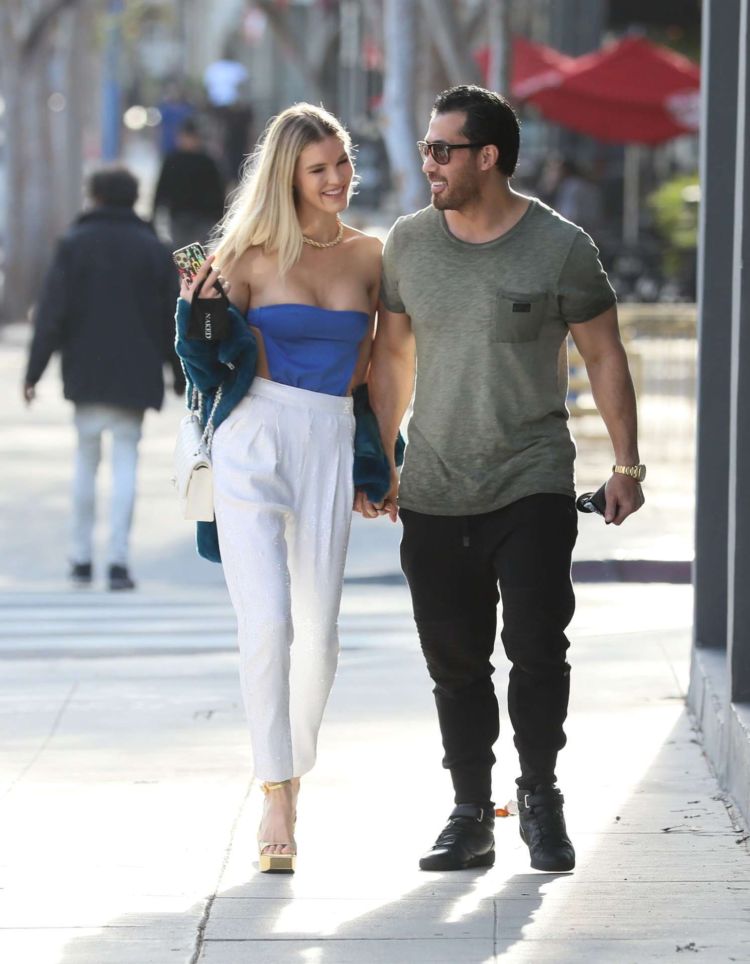 Joy Corrigan Smoking At Marijuana Dispensary In West Hollywood