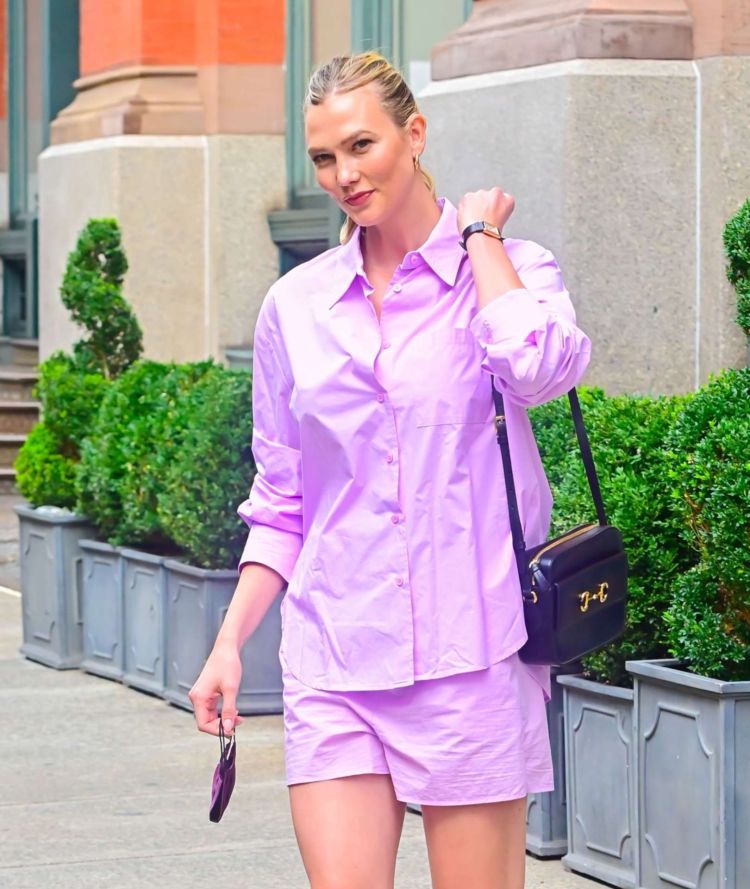 Karlie Kloss Out And About Candids In New York City