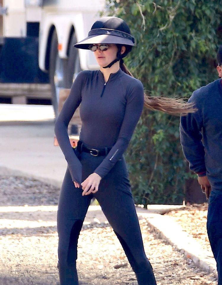 Kendall Jenner Riding A Horse In A Jumpsuit In Malibu