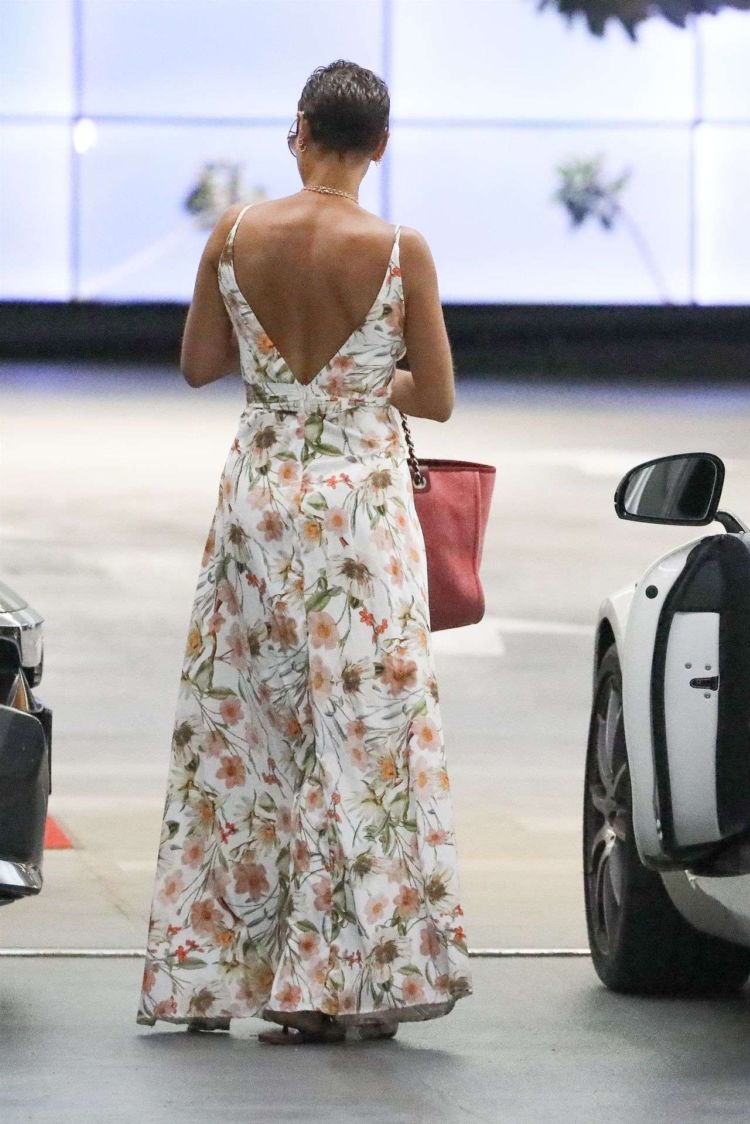 Nicole Murphy Spotted In The Parking Lot At Soho House