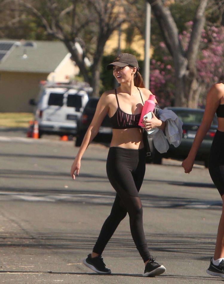 Victoria Justice Spotted In Sporty Outfit After Having A Training Session