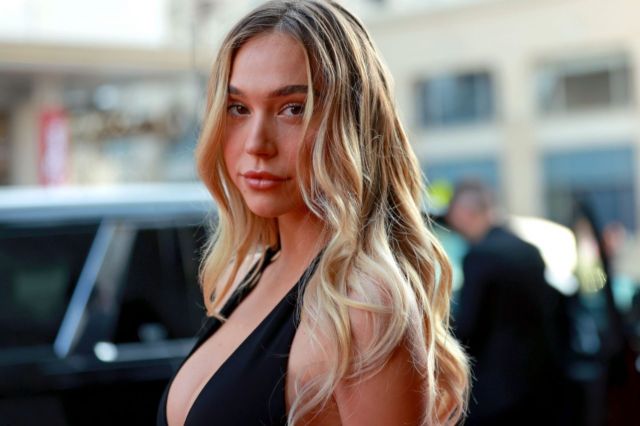 Pretty Alexis Ren In Black At 'Reminiscence' Premiere In Hollywood