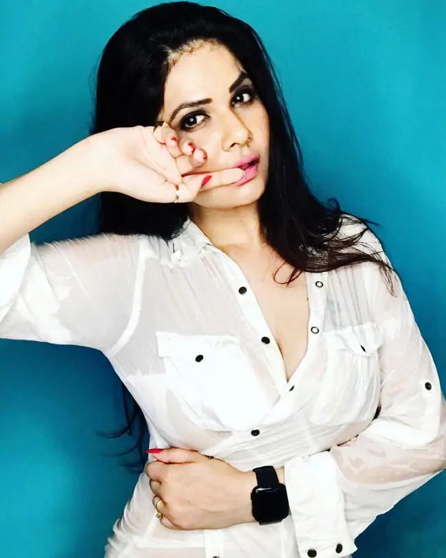80 Hottest Pictures Of Actress Aabha Paul