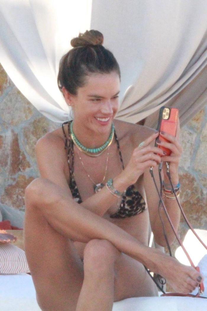 Alessandra Ambrosio Enjoying In Bikini At Cabo San Lucas