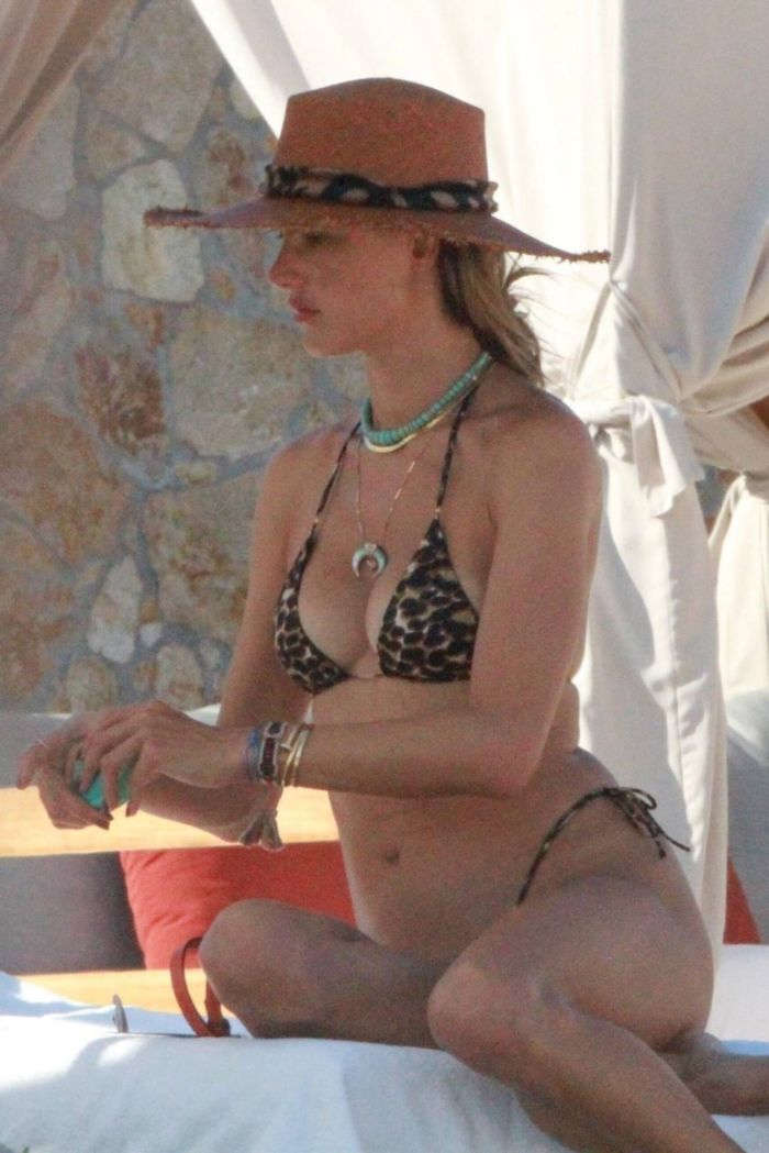 Alessandra Ambrosio Enjoying In Bikini At Cabo San Lucas