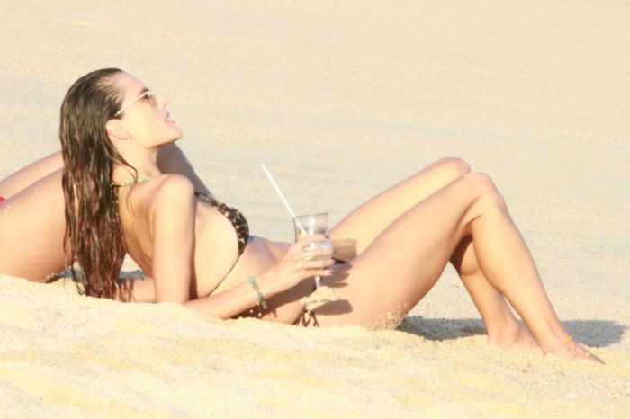 Alessandra Ambrosio Enjoying In Bikini At Cabo San Lucas