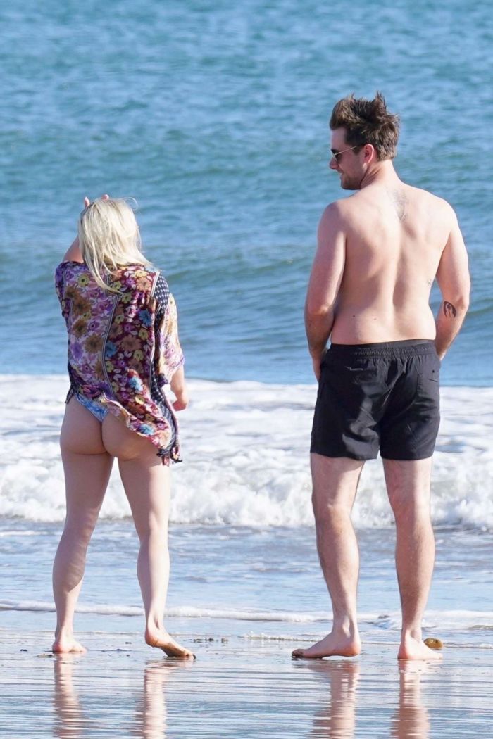 Ariel Winter Candids In Bikini At The Beach In Santa Barbara