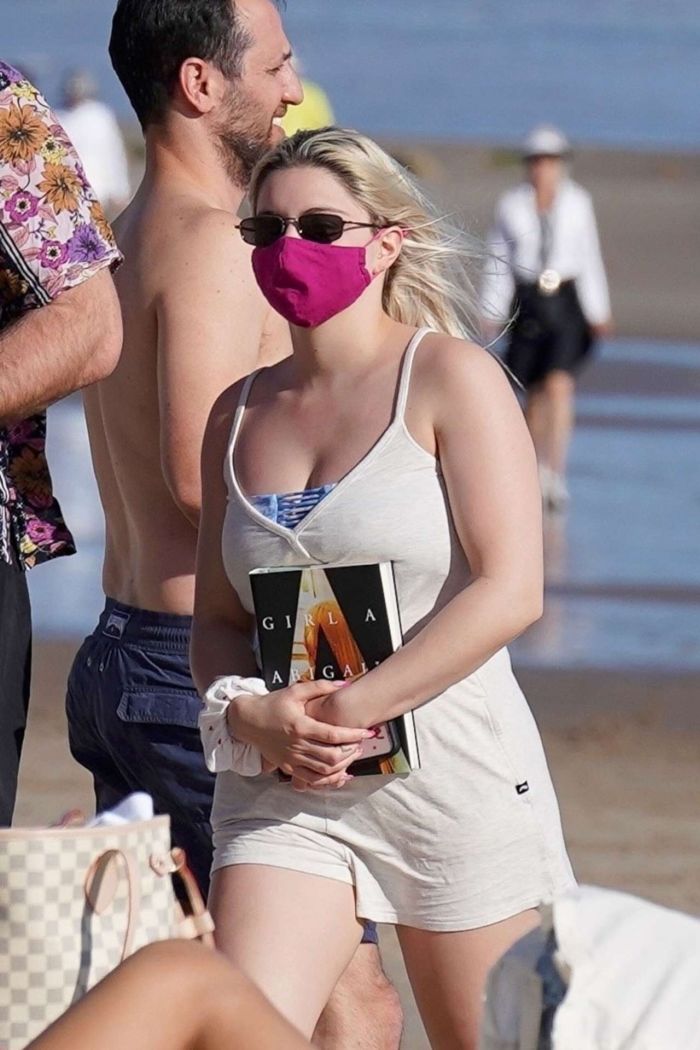 Ariel Winter Candids In Bikini At The Beach In Santa Barbara