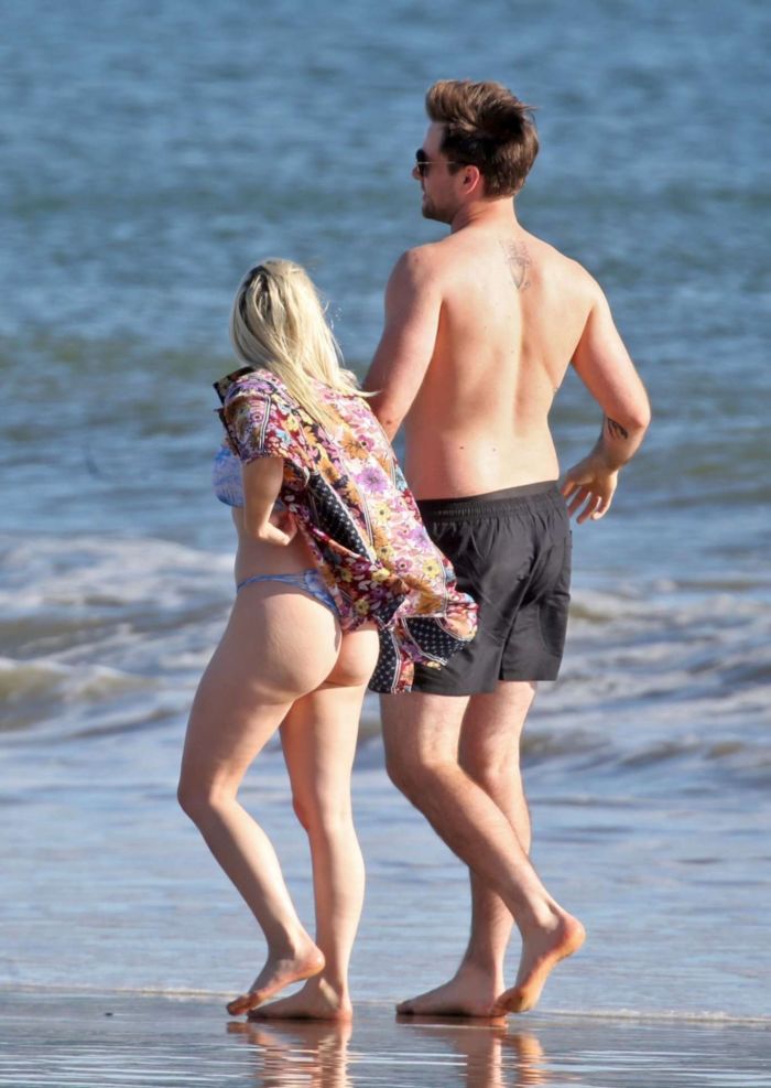 Ariel Winter Candids In Bikini At The Beach In Santa Barbara