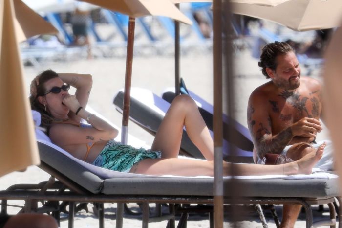 Behati Prinsloo Enjoying A Beach Day In Bikini At Miami Beach