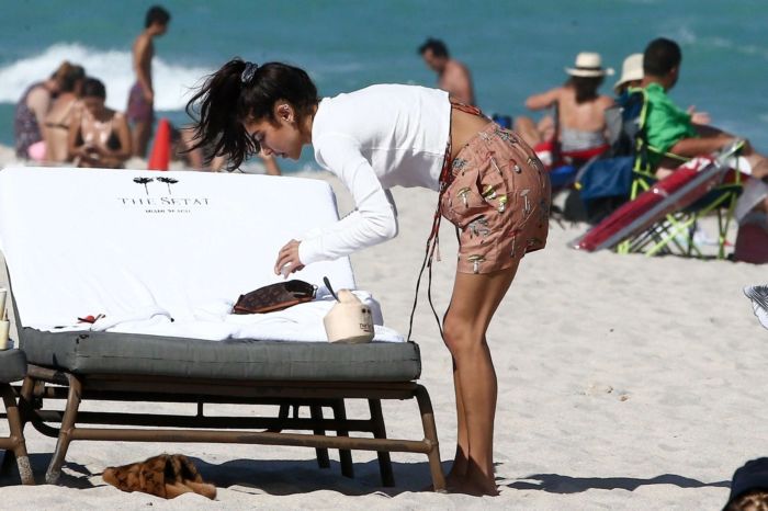 Chantel Jeffries Vacationing In Bikini On The Beach In Miami
