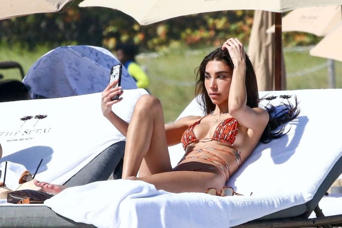 Chantel Jeffries Vacationing In Bikini On The Beach In Miami
