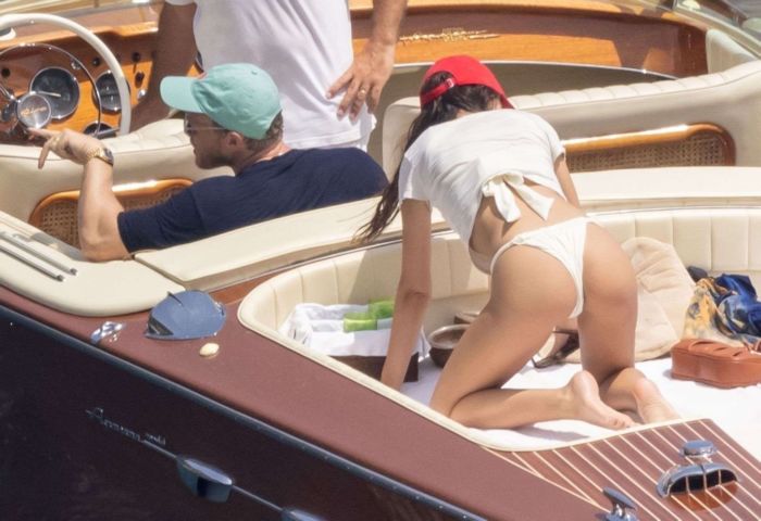 Emily Ratajkowski In A White Bikini On A Boat In Italy