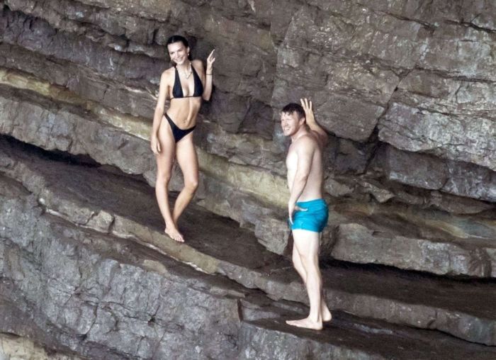 Emily Ratajkowski In A Black Bikini On A Yacht In Italy
