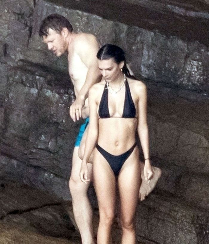 Emily Ratajkowski In A Black Bikini On A Yacht In Italy
