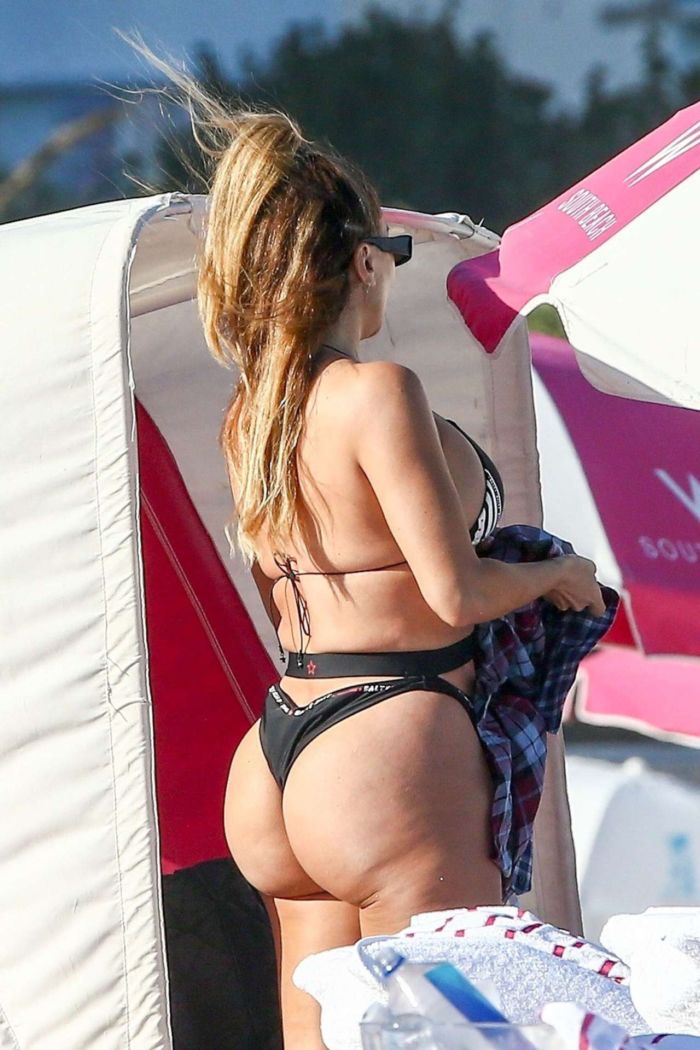 Larsa Pippen In A Black Bikini At Miami Beach