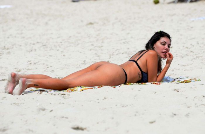 Liziane Gutierrez Playing Football In Bikini At The Beach