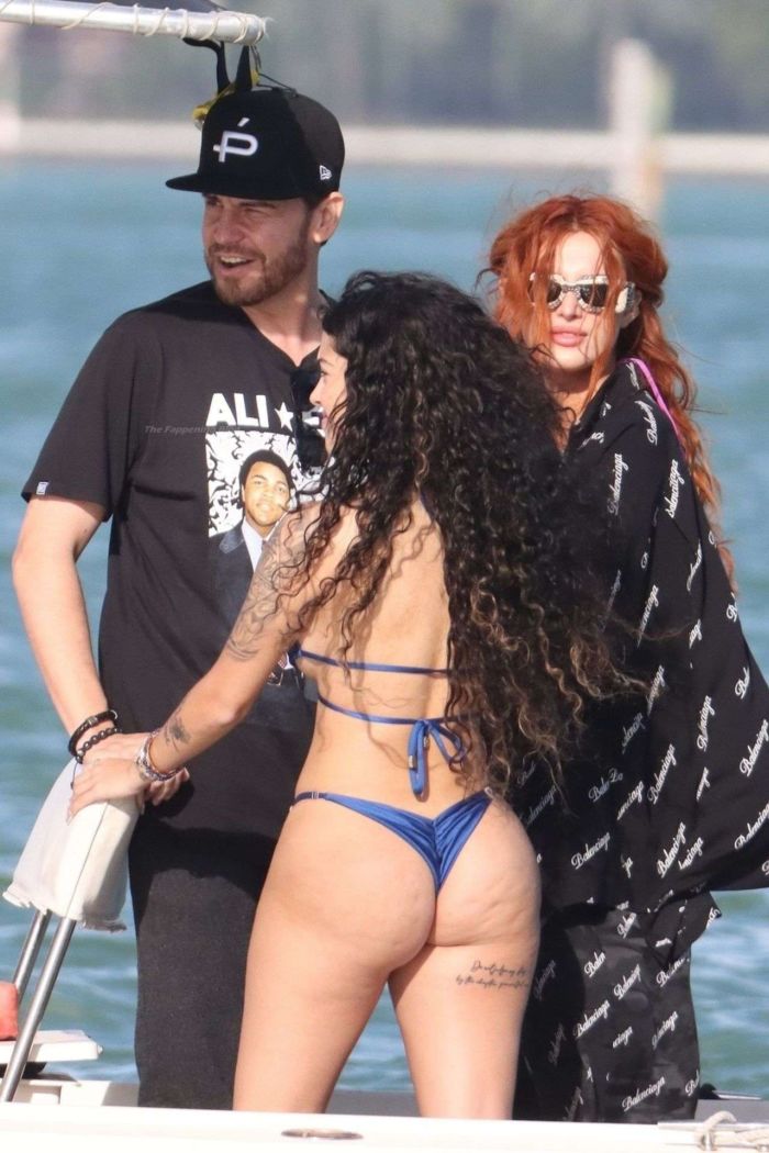 Malu Trevejo In A Blue Bikini At A Yacht In Miami