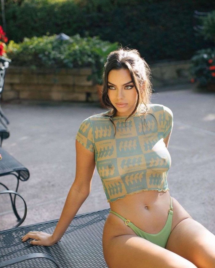 Priscilla Huggins Ortiz Awesome Bikini Photoshoot